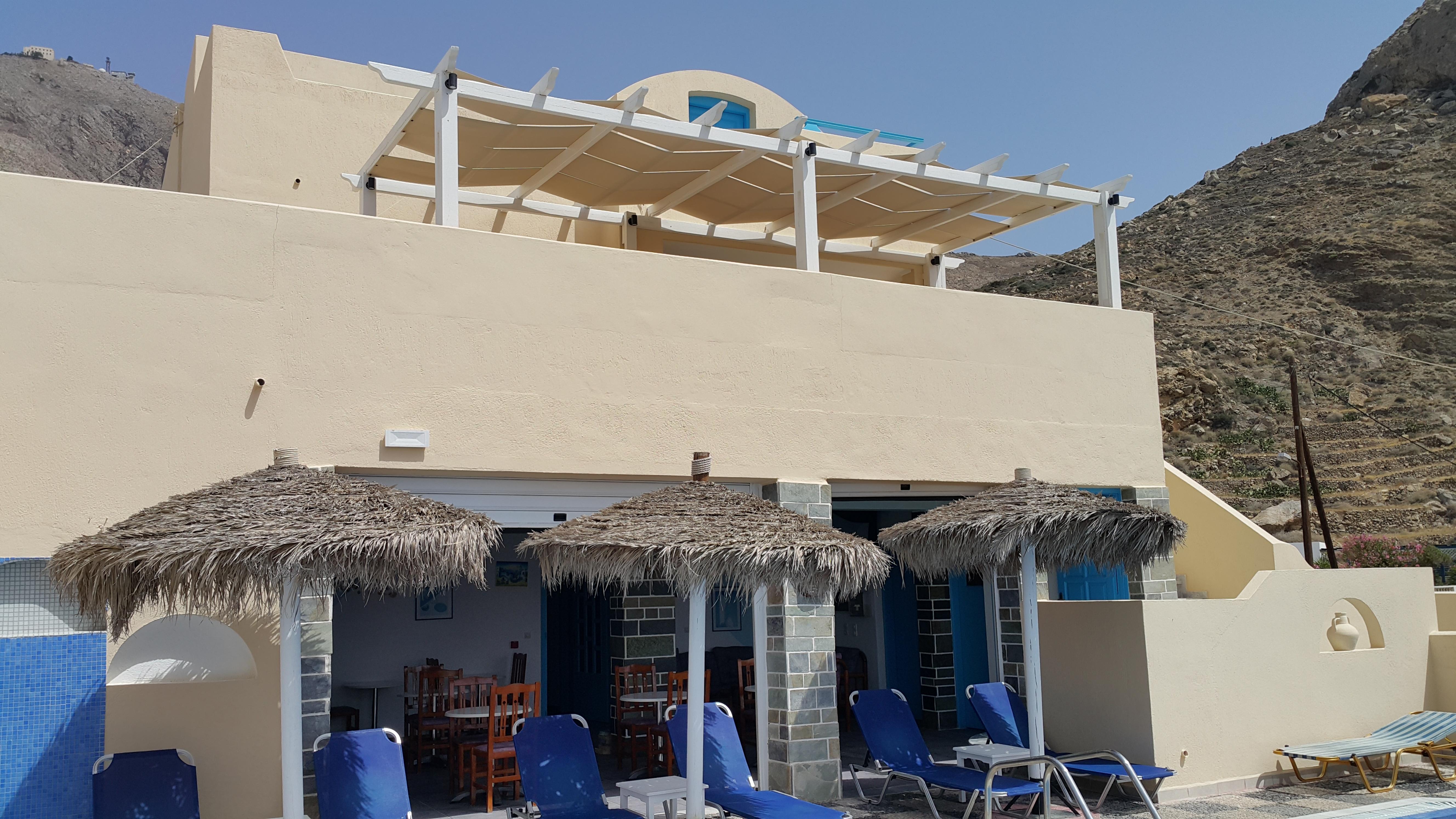 Lucia Perissa (Santorini)