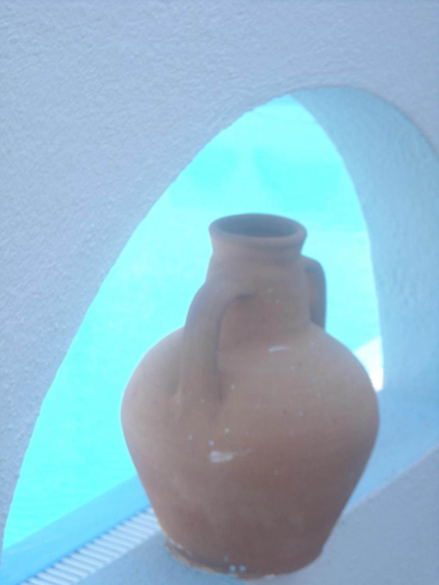 Aparthotel Lucia Perissa (Santorini)